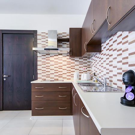 Stylish 2Br Apt With Balconies In St Julians, Paceville - Apt 6 By Vaganza Saint Julian's ภายนอก รูปภาพ
