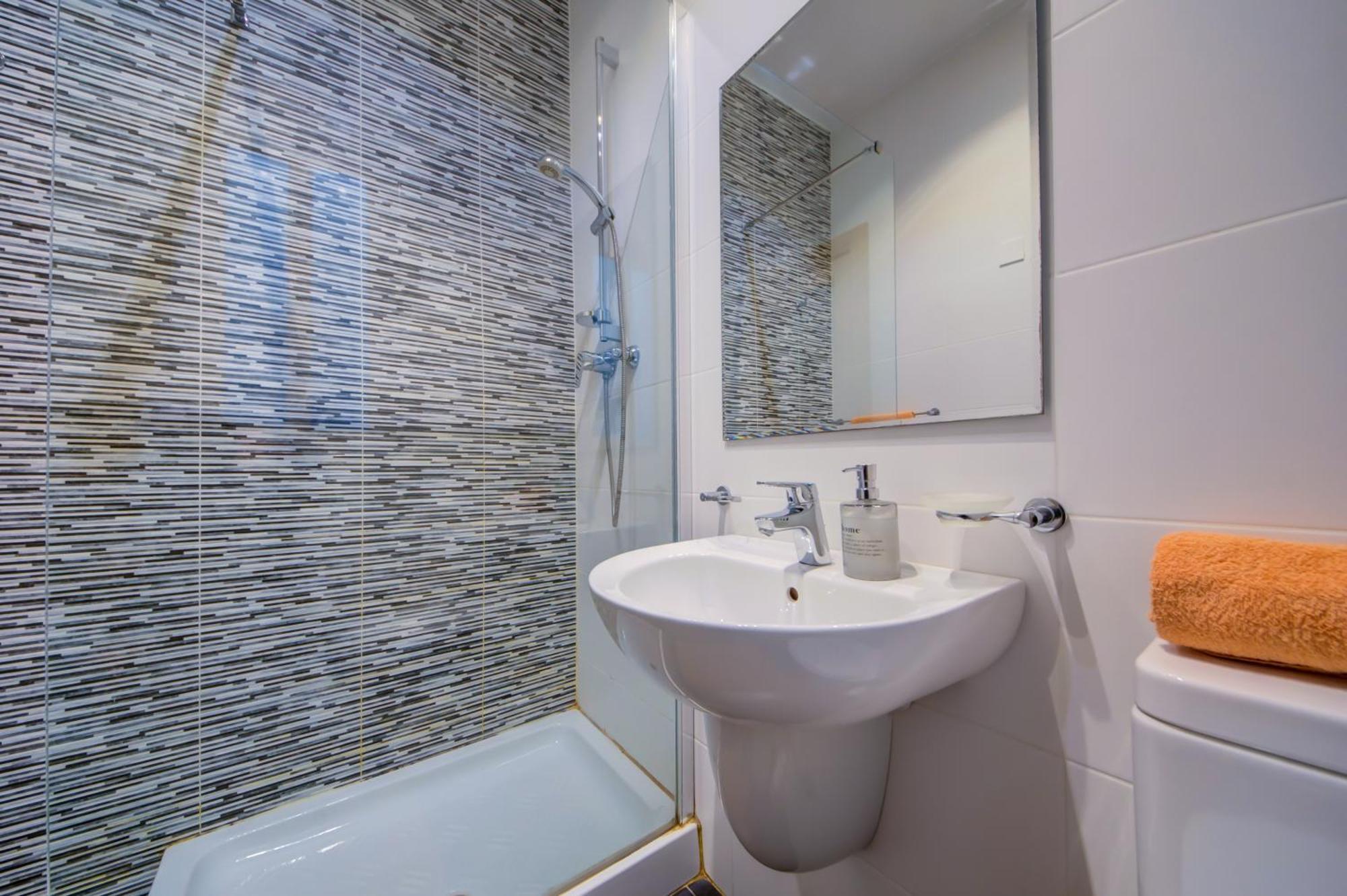 Stylish 2Br Apt With Balconies In St Julians, Paceville - Apt 6 By Vaganza Saint Julian's ภายนอก รูปภาพ